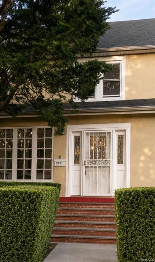 253 Fulton Avenue - Photo 1