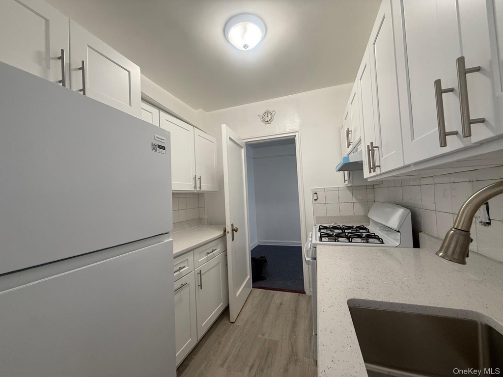 92 11 35 Avenue - Photo 3