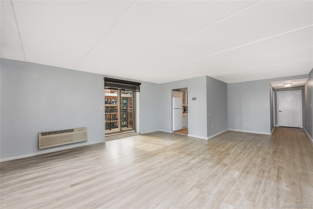 230 W Broadway - Photo 9