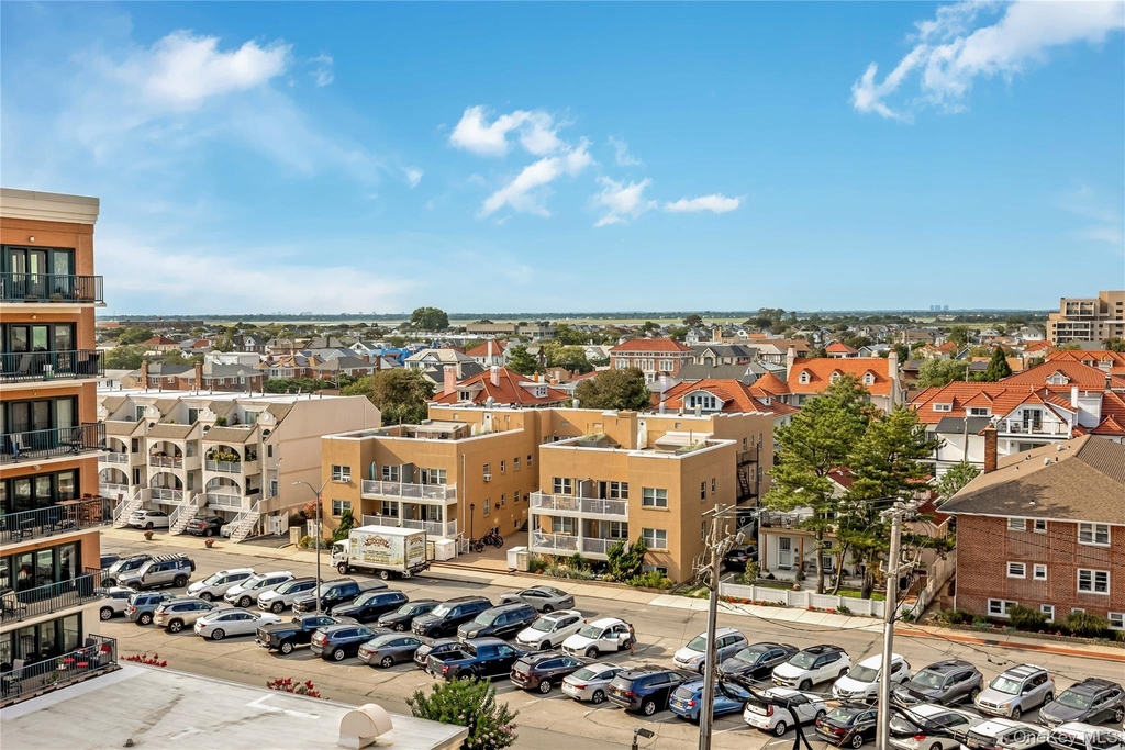 230 W Broadway - Photo 18