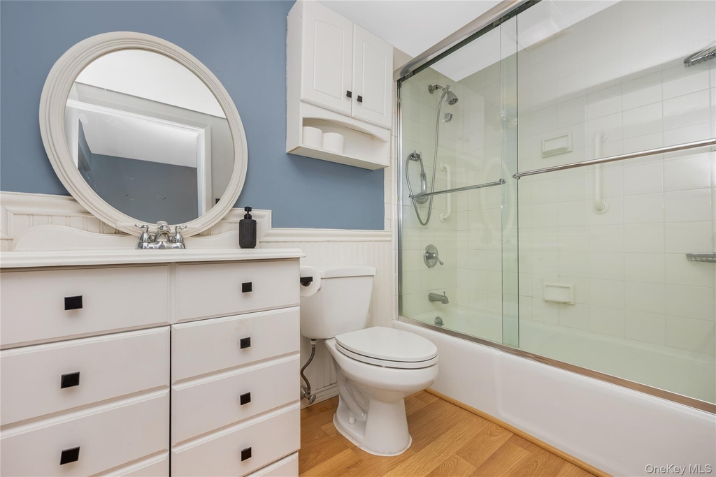 230 W Broadway - Photo 19