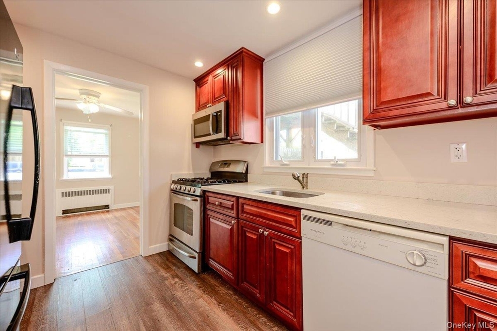 502 Lafayette Boulevard - Photo 6