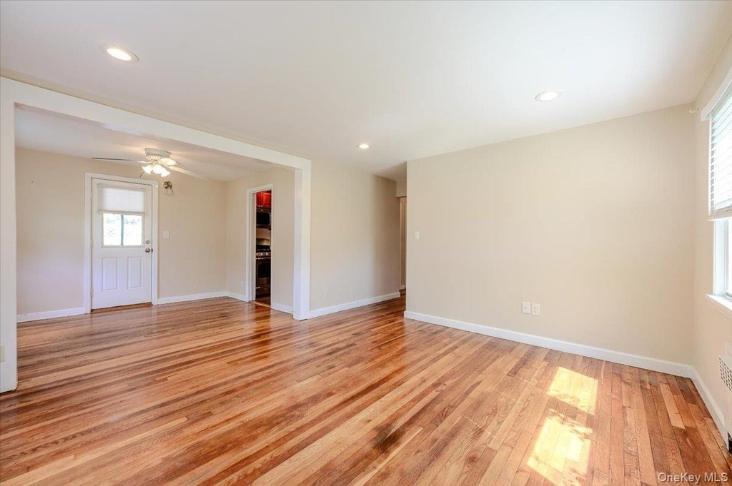 502 Lafayette Boulevard - Photo 4