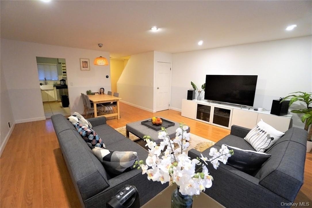 60 Park Drive - Photo 3