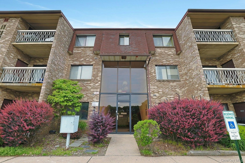 214 Kennedy Drive - Photo 1