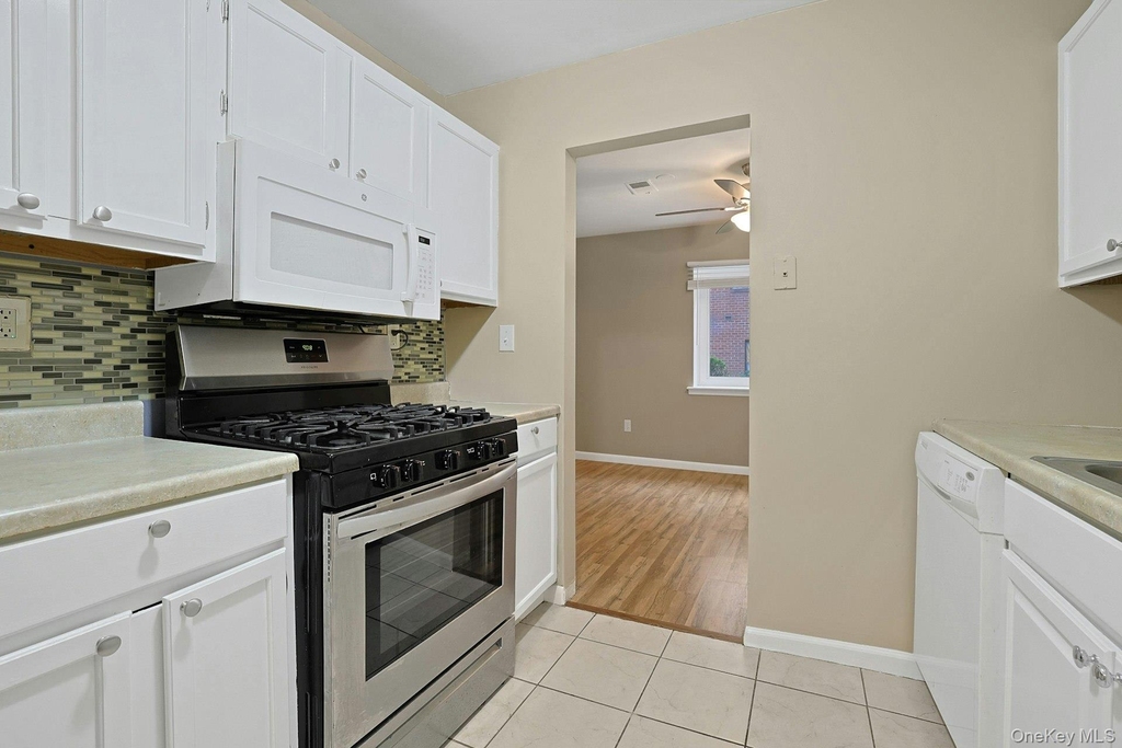 214 Kennedy Drive - Photo 15
