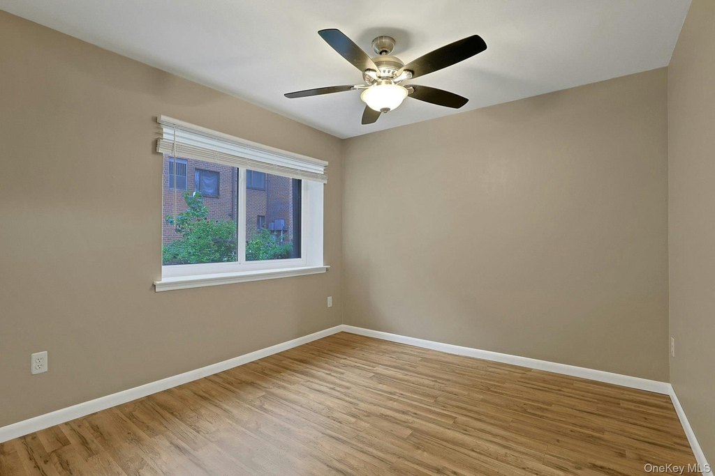 214 Kennedy Drive - Photo 9