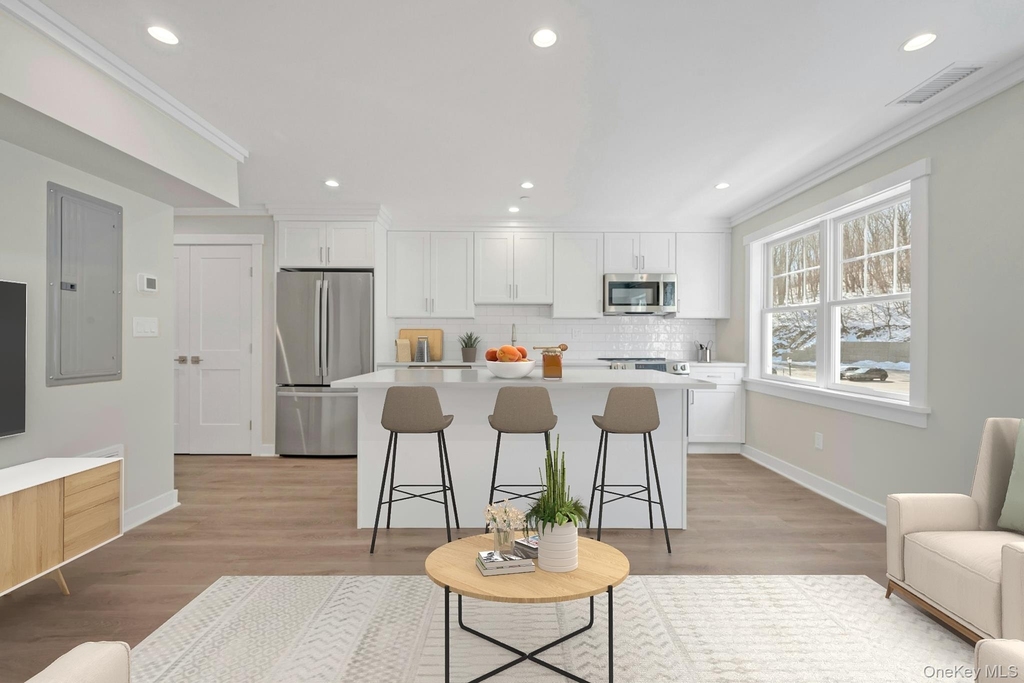 1123 Pleasantville Road - Photo 2