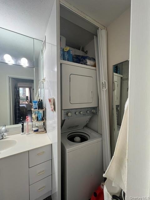 4 Martine Avenue - Photo 12