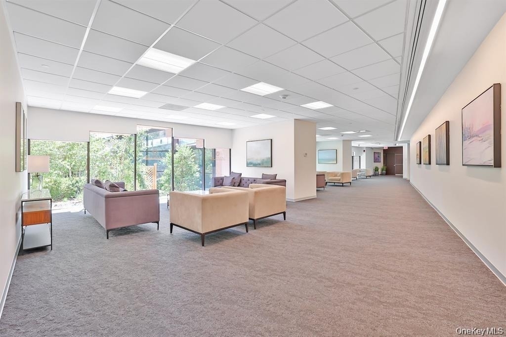 4 Martine Avenue - Photo 4