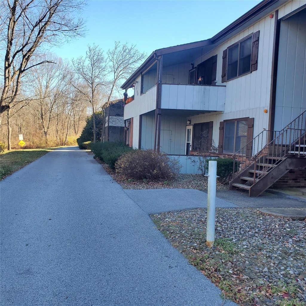 160 West Road - Photo 1