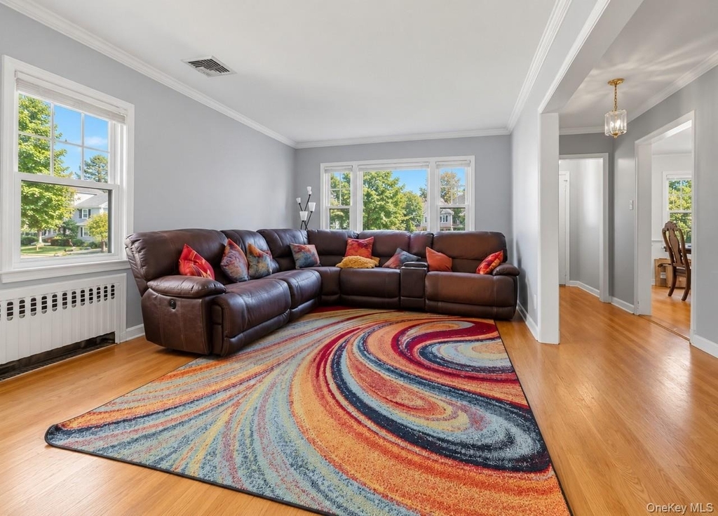 124 Bradford Avenue - Photo 3
