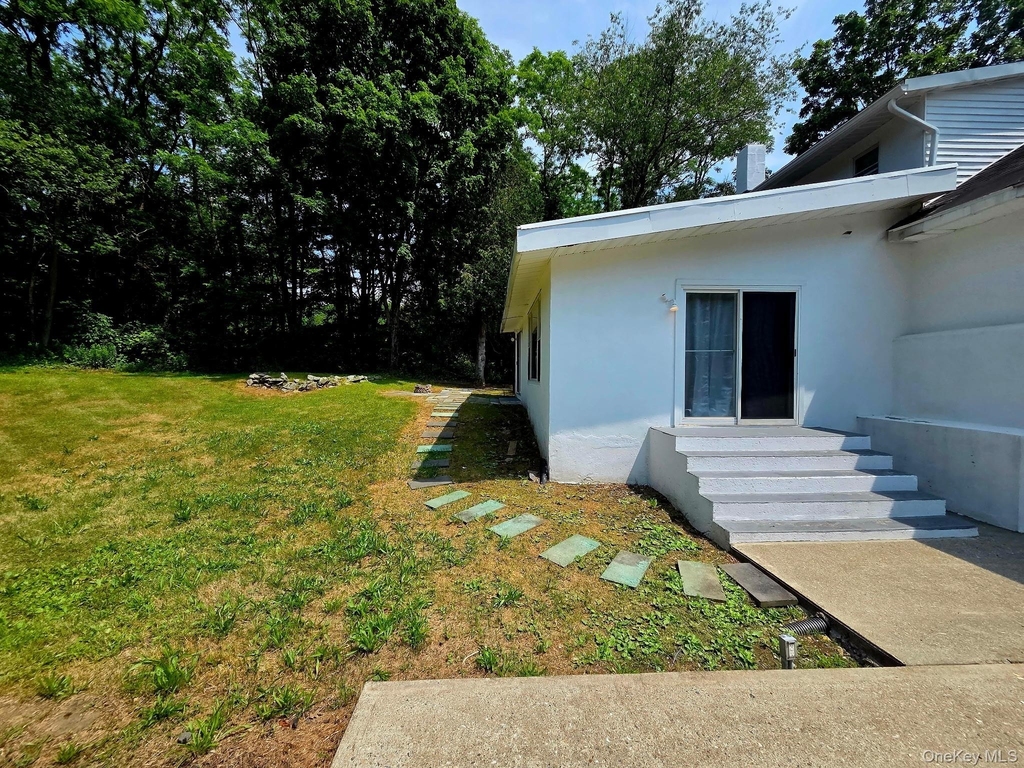 16 Ernest Lane - Photo 4