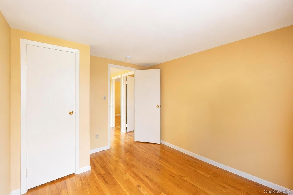 25 Hewes Street - Photo 28