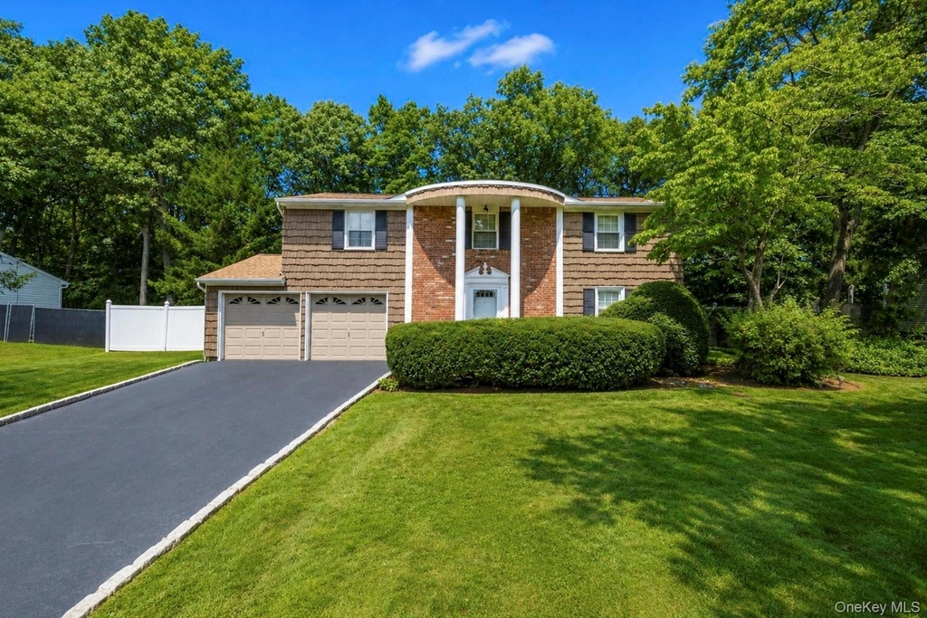 25 Hewes Street - Photo 1