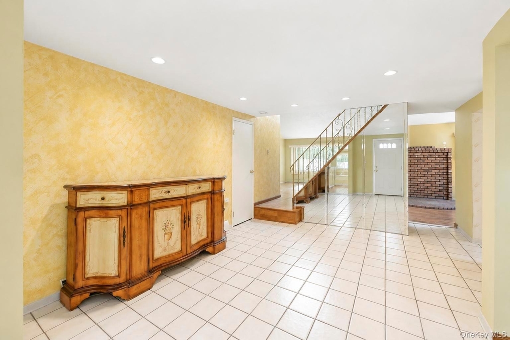 25 Hewes Street - Photo 24