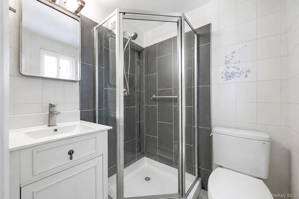 25 Hewes Street - Photo 35