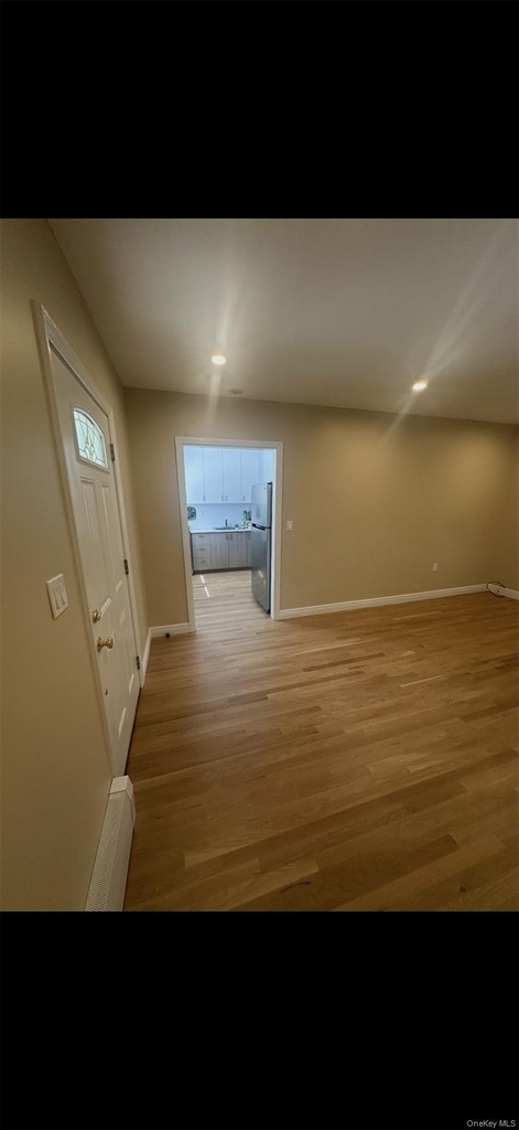 77 W Washington Avenue - Photo 3