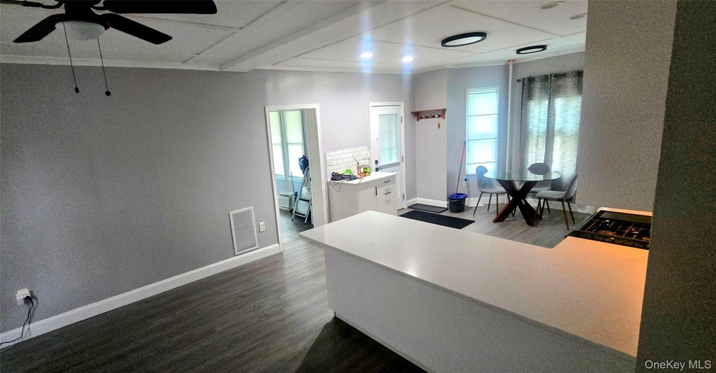 3 Seward Avenue - Photo 2