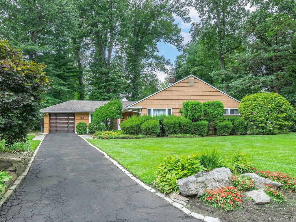 7 Appletree Lane - Photo 0