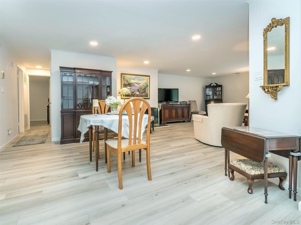 7 Appletree Lane - Photo 7