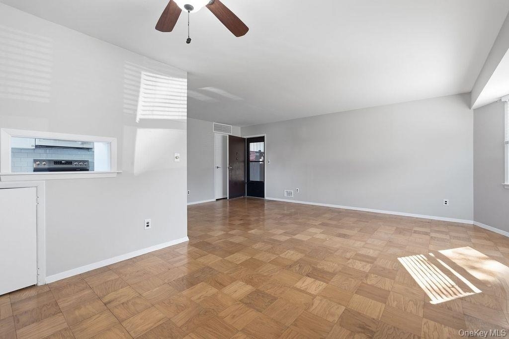 16d Essex Place - Photo 6