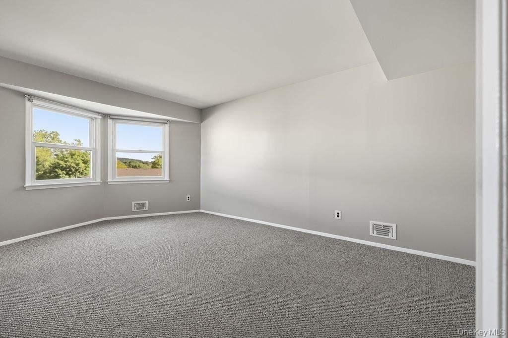 16d Essex Place - Photo 11
