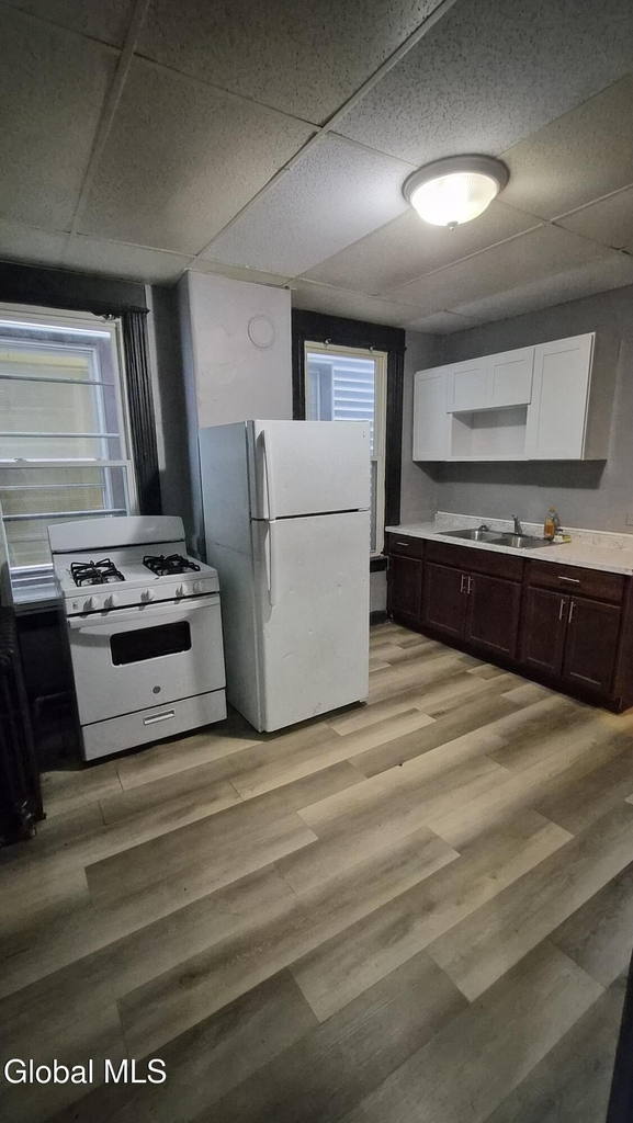 41-43 N Manning Boulevard - Photo 4