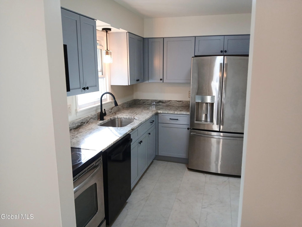 3 Mohawk View Road - Photo 11