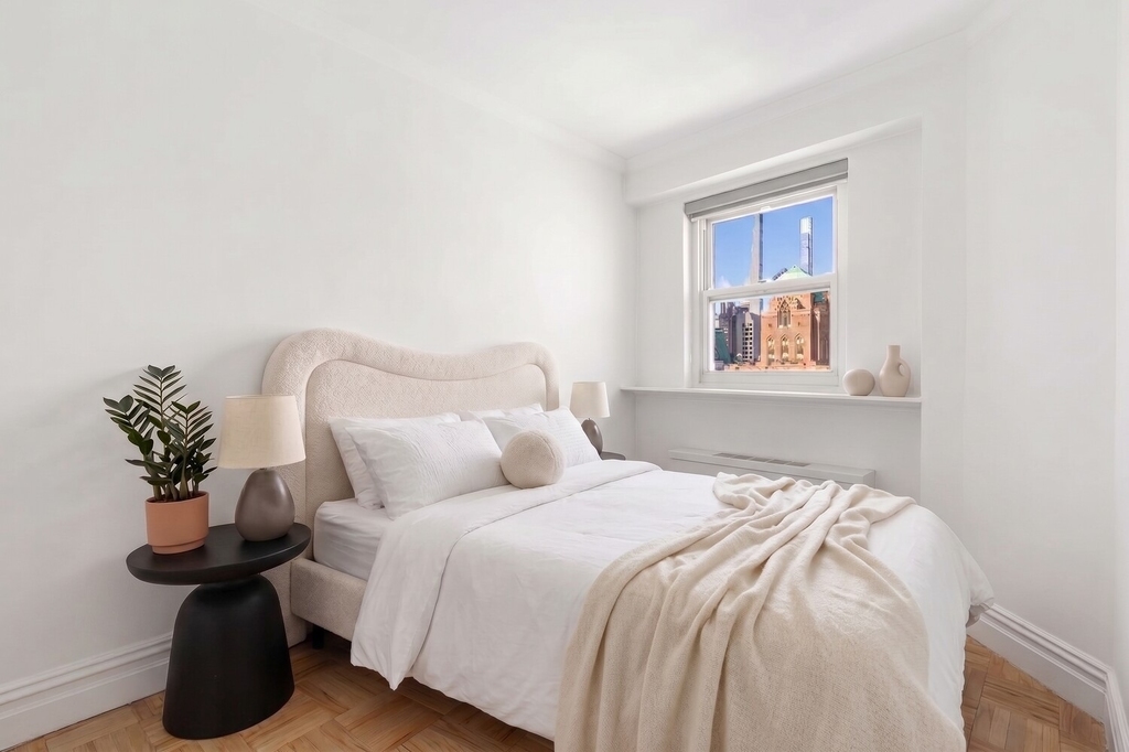 205 E 63rd Street - Photo 6