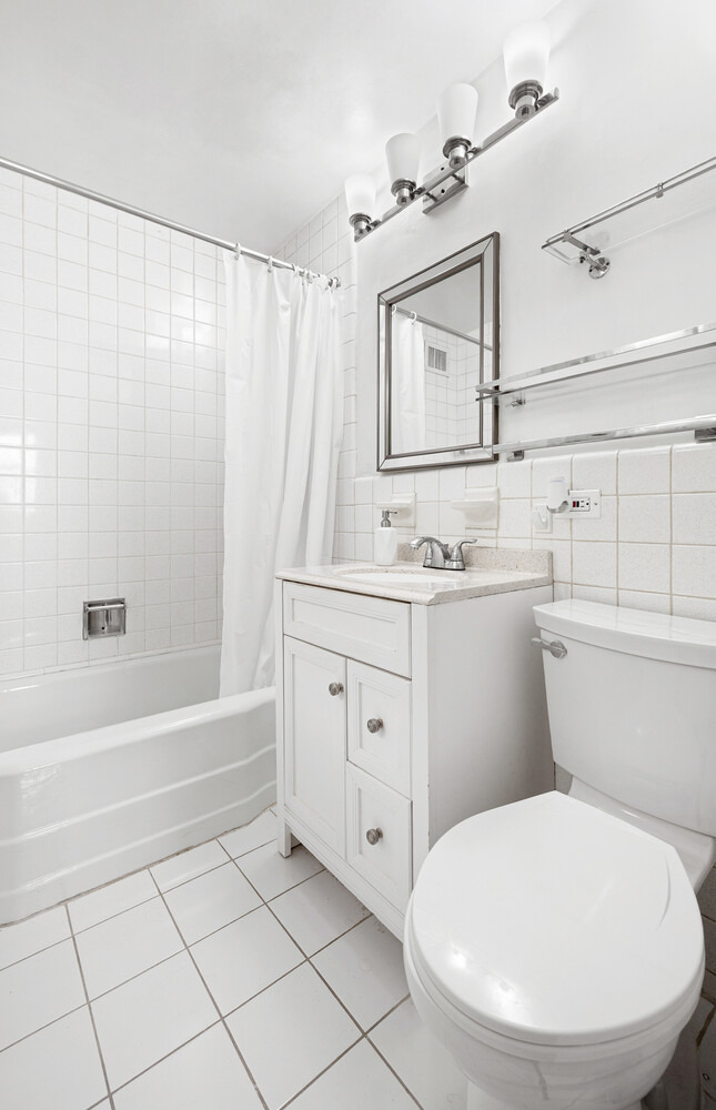 205 E 63rd Street - Photo 5