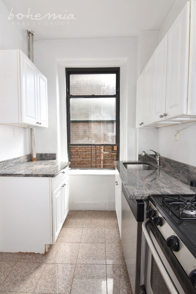 676 Riverside Drive - Photo 1