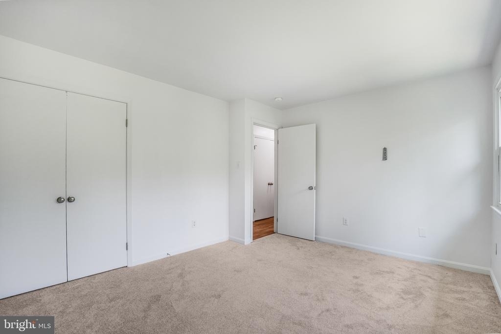 43 Green Leaf Terrace - Photo 17