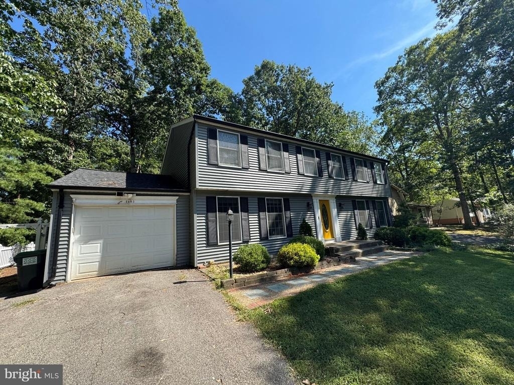 1002 Harbour Drive - Photo 1