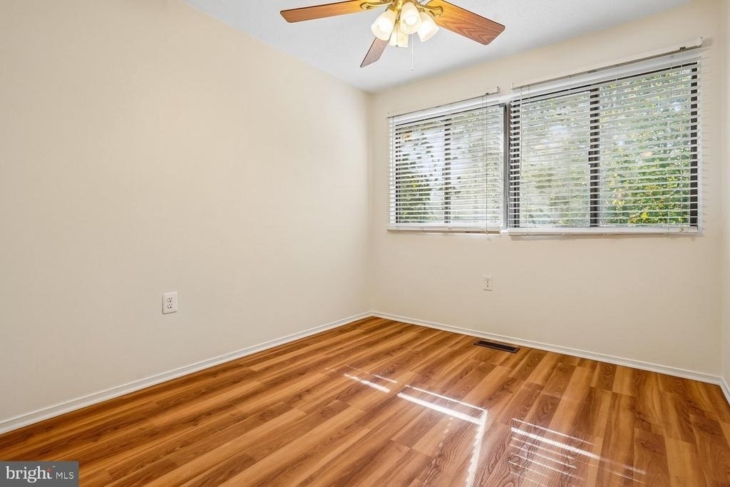 15285 Flintlock Terrace - Photo 11