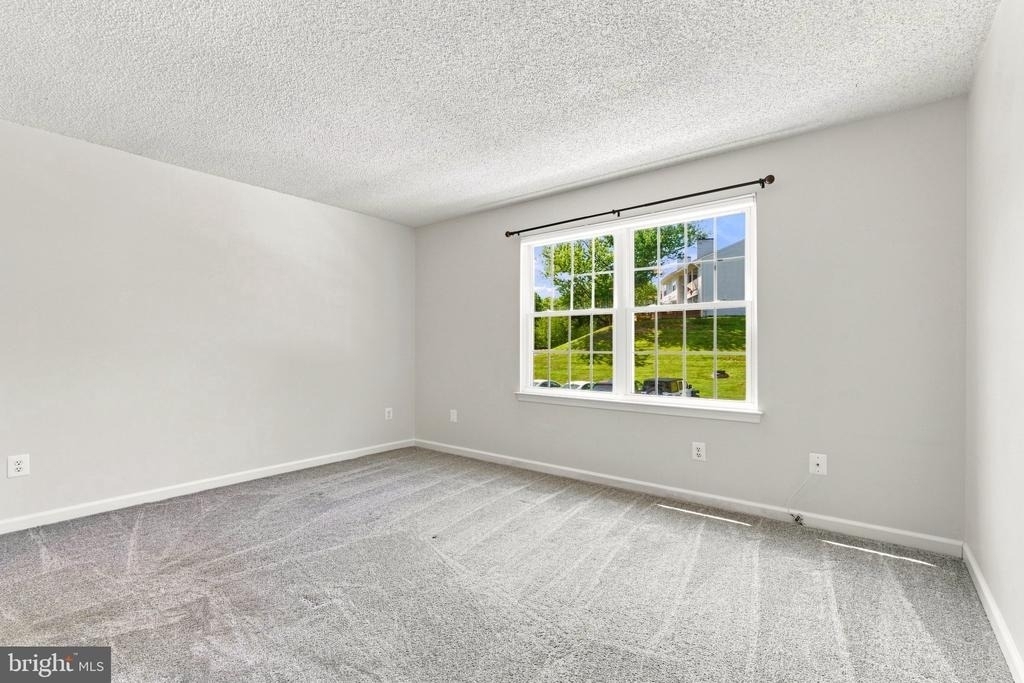 12213 Chaucer Lane - Photo 13