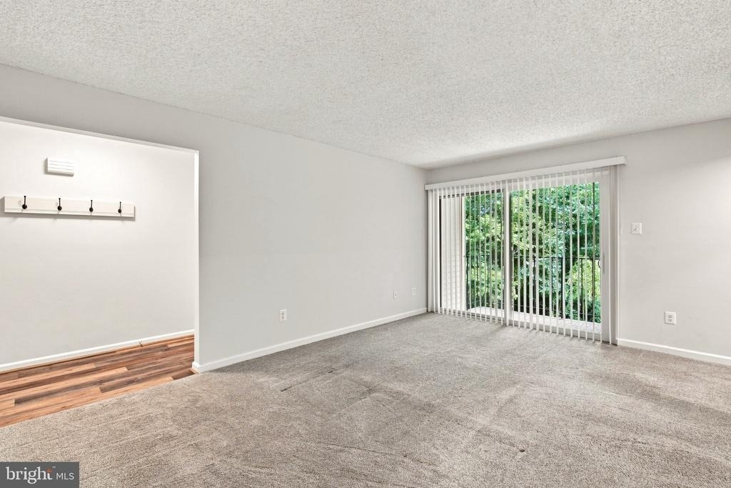 12213 Chaucer Lane - Photo 10