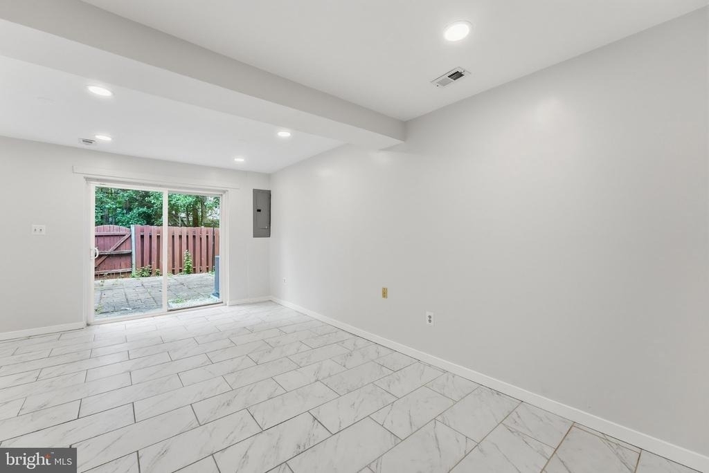 4200 Gerry Lane - Photo 20