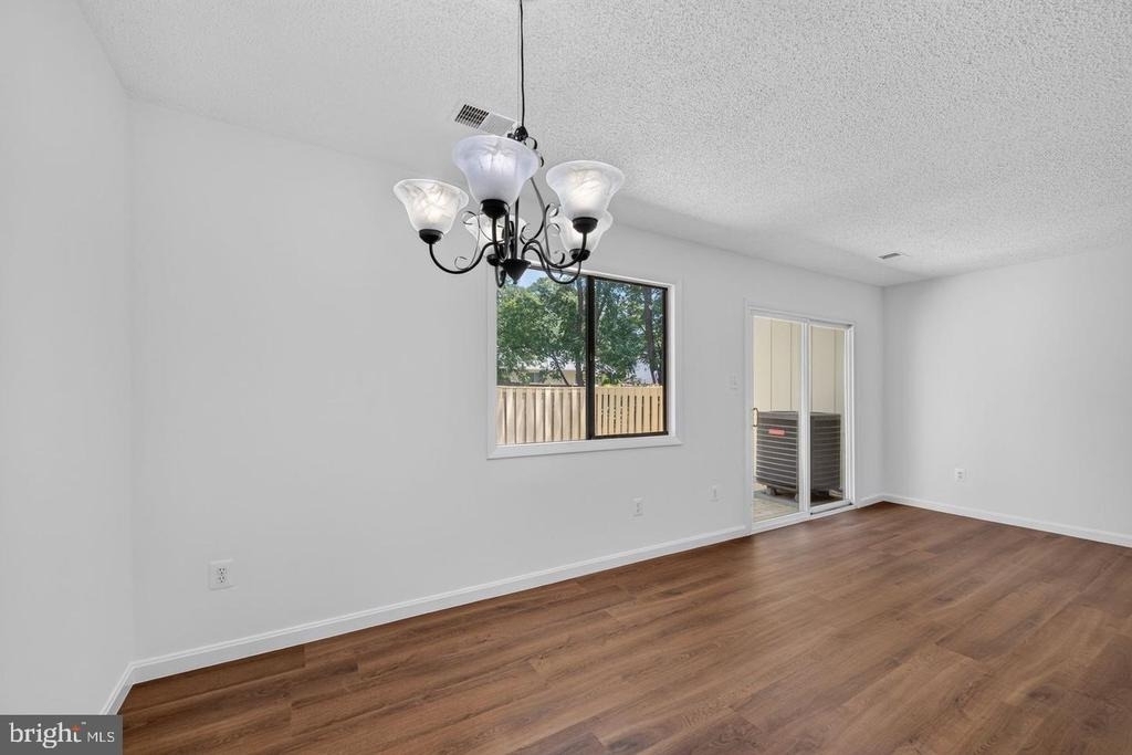 28 Wedgedale Drive - Photo 3
