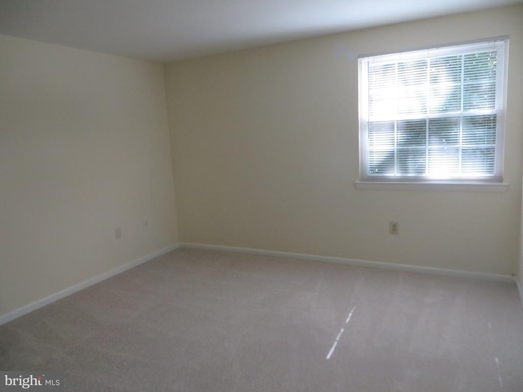 7906 Orange Plank Road - Photo 13