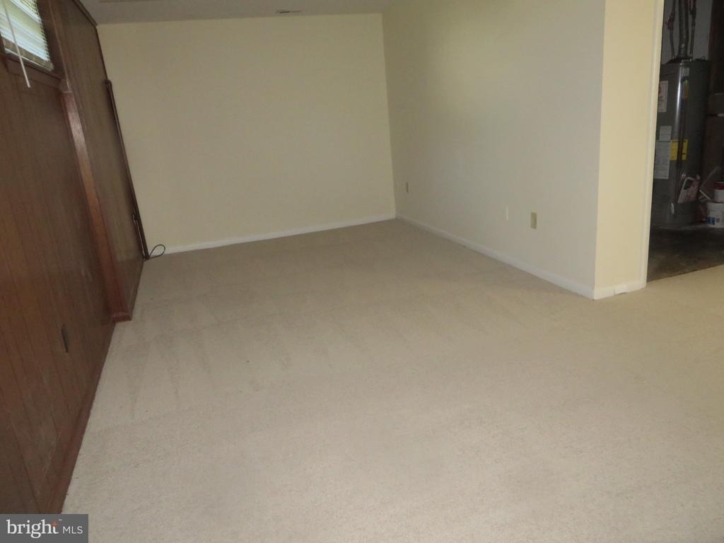 7906 Orange Plank Road - Photo 21