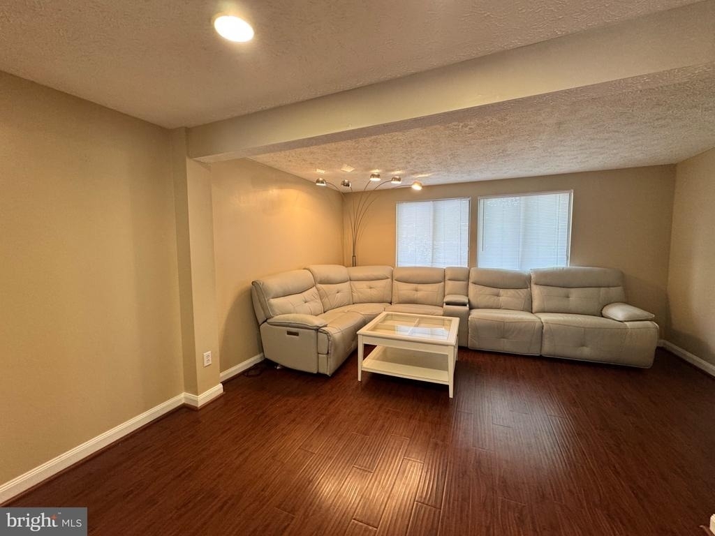8562 Koluder Court - Photo 5