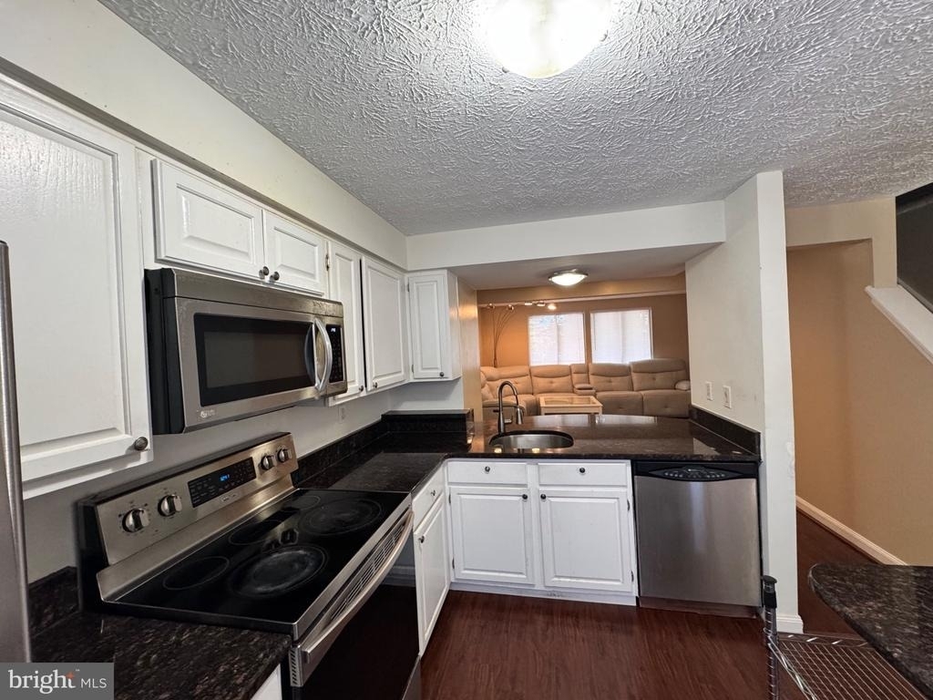 8562 Koluder Court - Photo 3