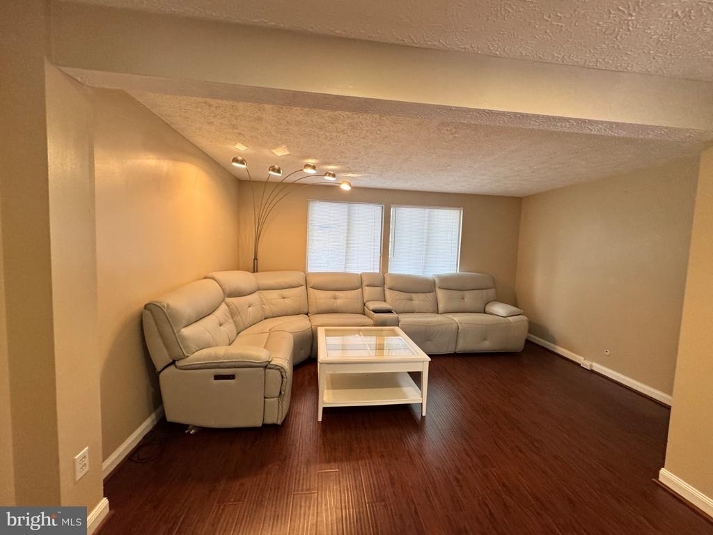 8562 Koluder Court - Photo 4