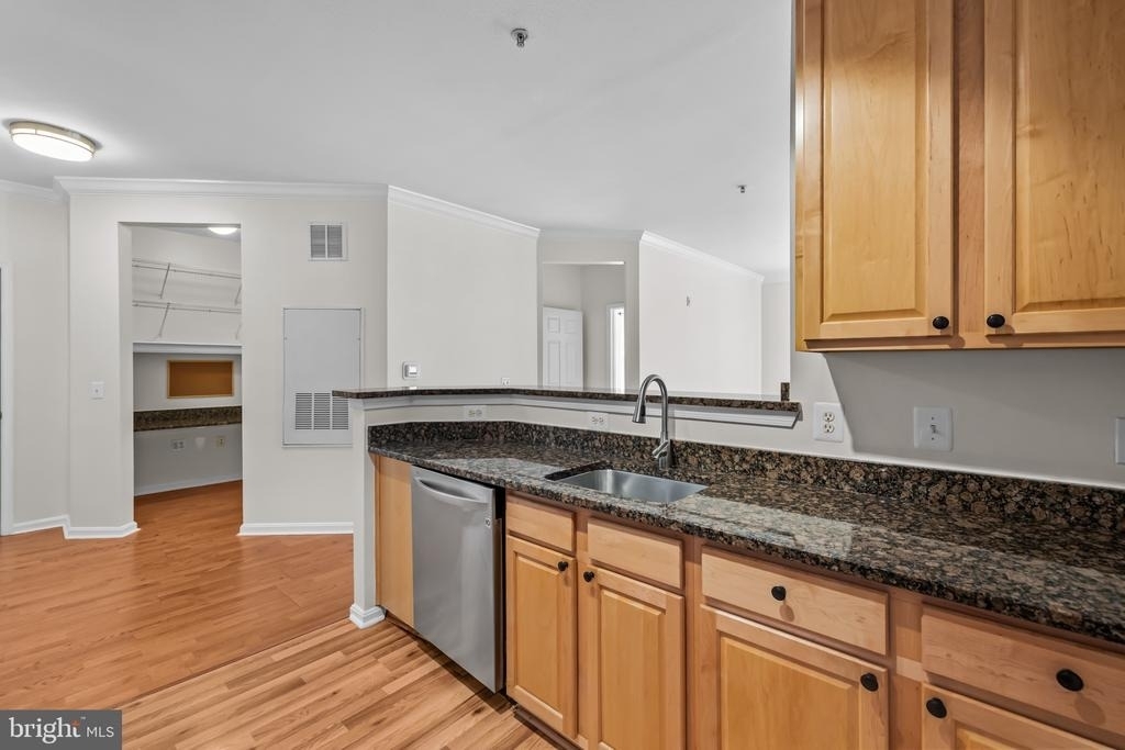 9486 Virginia Center Boulevard - Photo 7