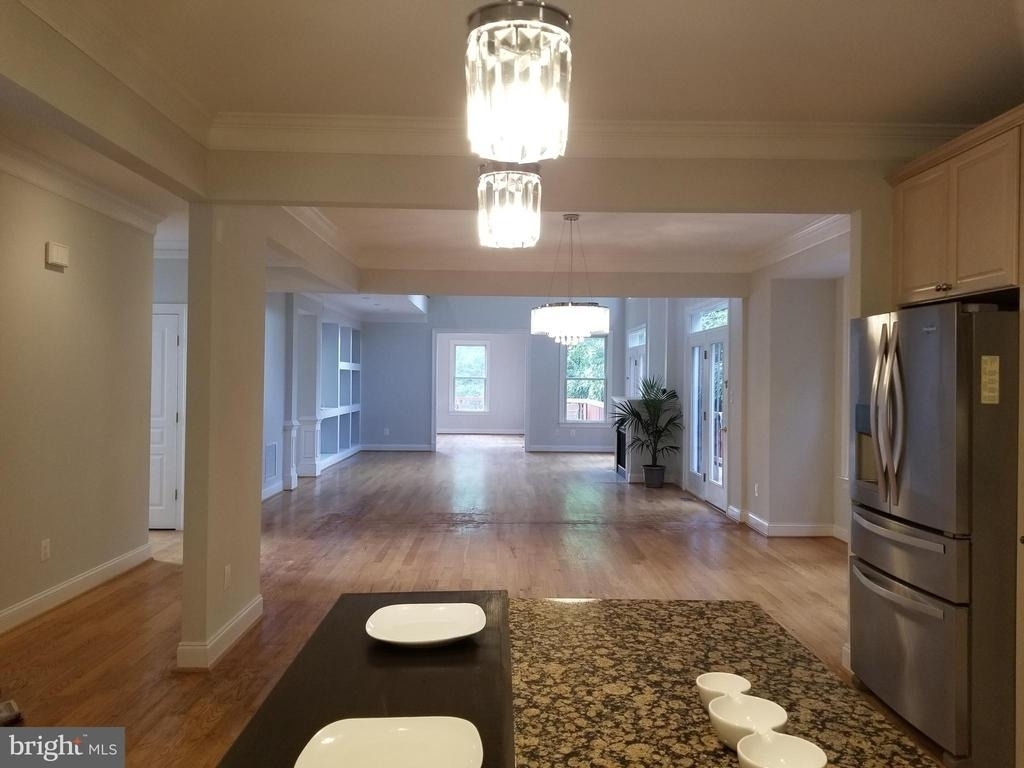 6440 Columbia Pike - Photo 5