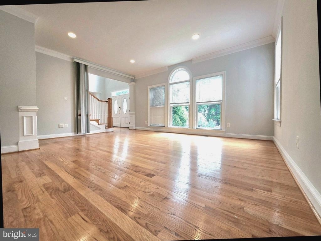 6440 Columbia Pike - Photo 30