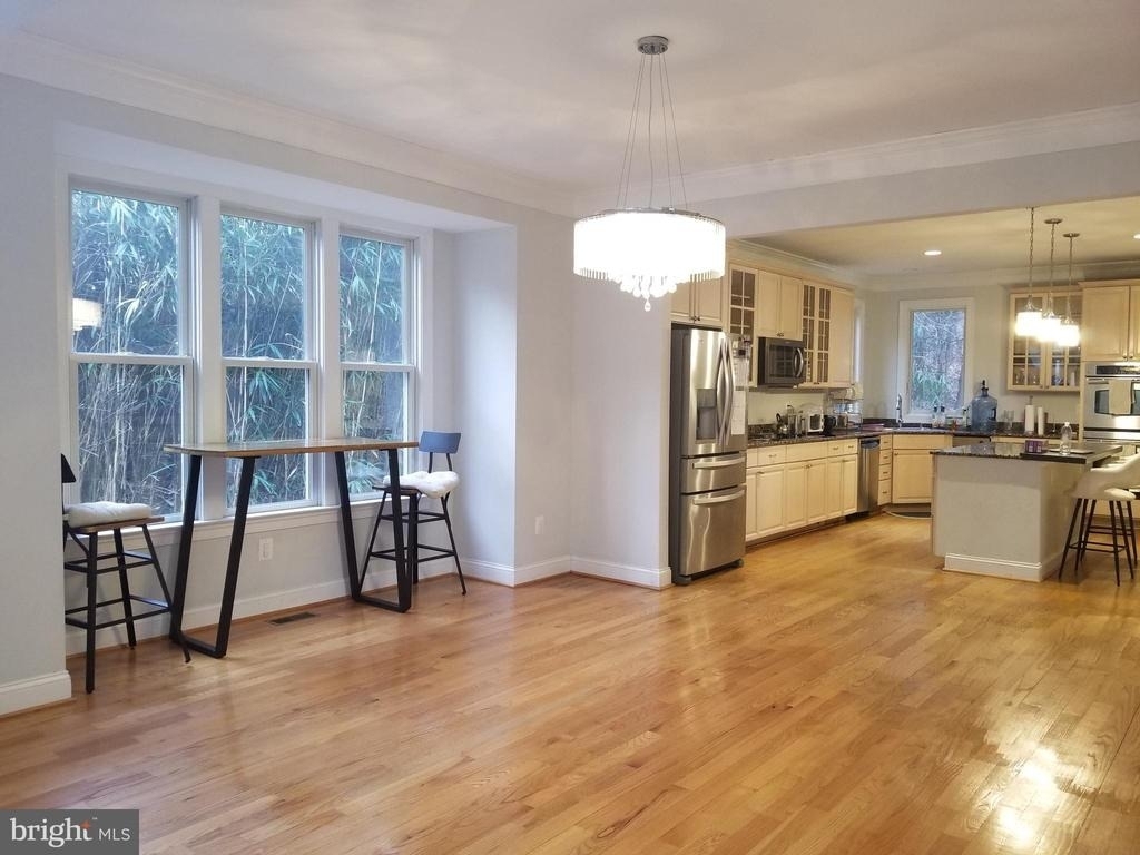6440 Columbia Pike - Photo 4