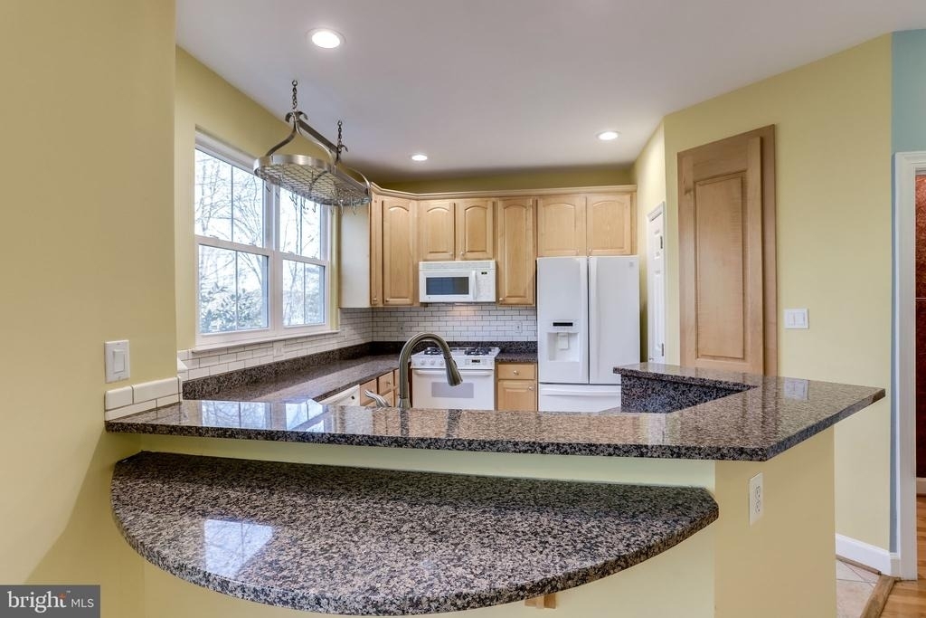 11472 Waterhaven Court - Photo 11
