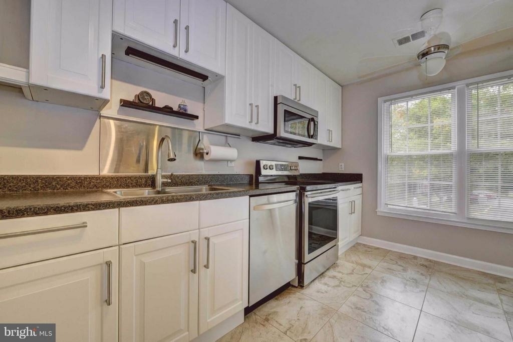 7794 Euclid Way - Photo 6